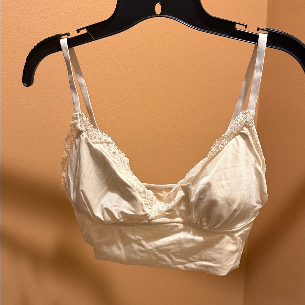 Abercrombie & Fitch Cream Lace Bralette